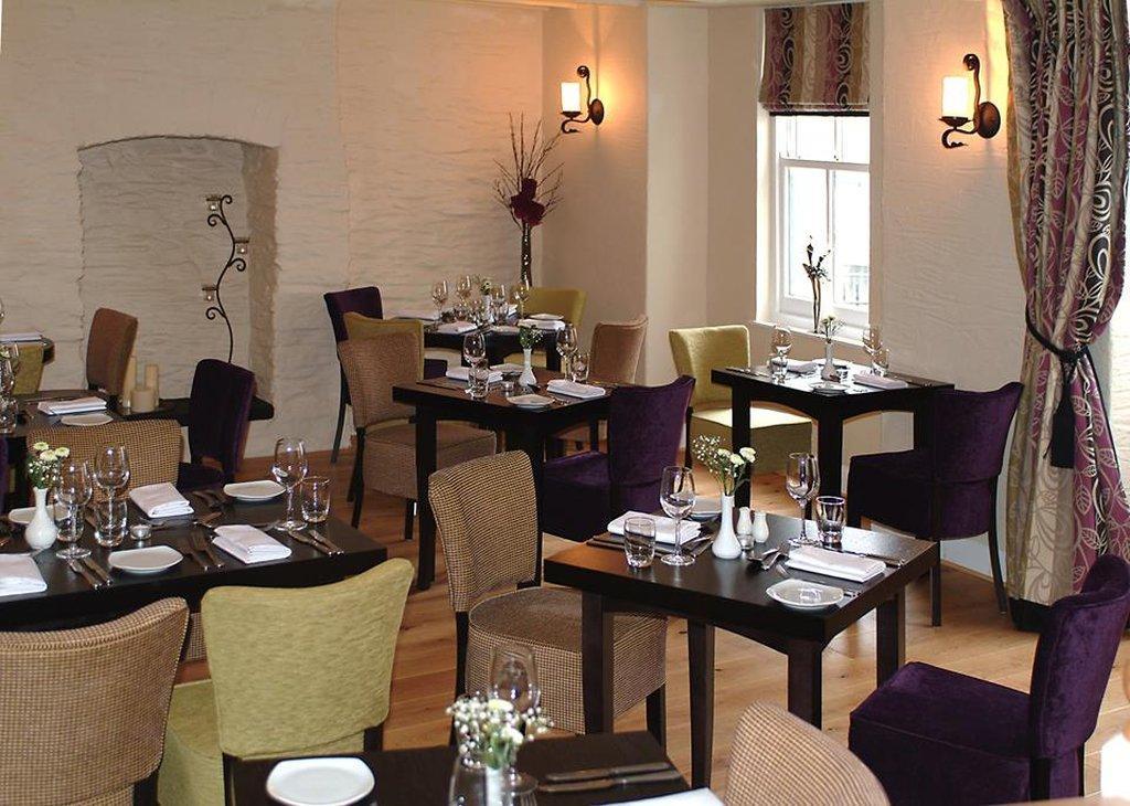 Gwesty'R Emlyn Hotel Нюкасъл Емлин Екстериор снимка