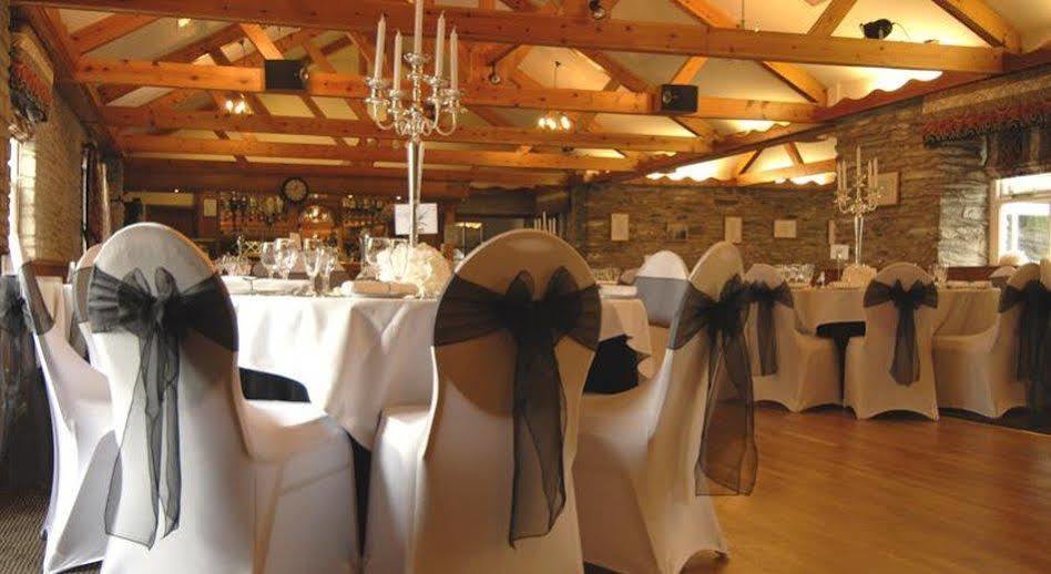 Gwesty'R Emlyn Hotel Нюкасъл Емлин Екстериор снимка